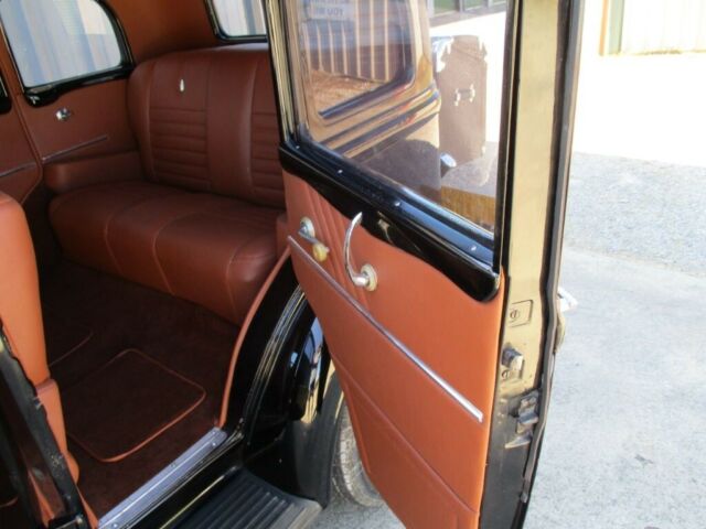 Dodge Deluxe Sedan 1934 image number 20