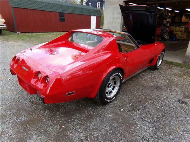 Chevrolet Corvette 1976 image number 15