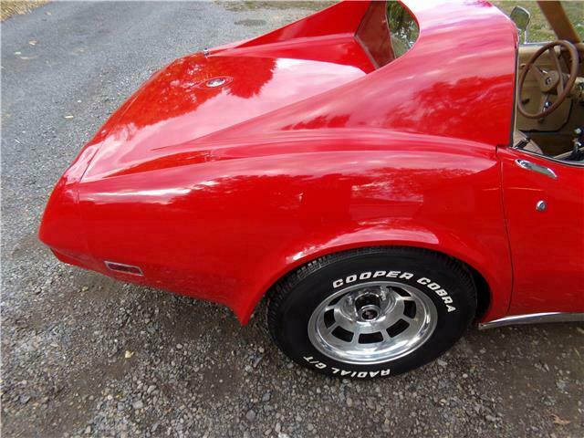 Chevrolet Corvette 1976 image number 17