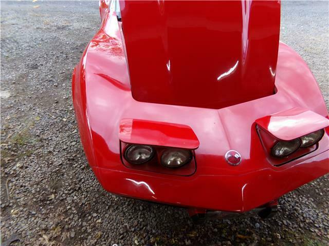 Chevrolet Corvette 1976 image number 20