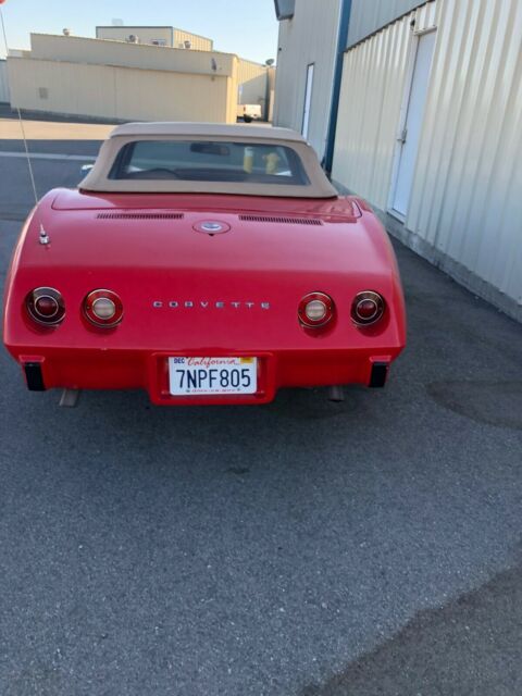 Chevrolet Corvette 1975 image number 3