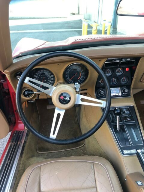 Chevrolet Corvette 1975 image number 30