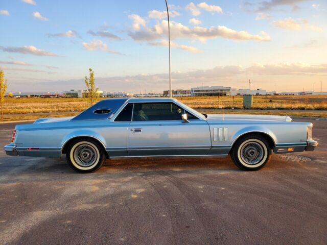 Ford Lincoln 1978 image number 25