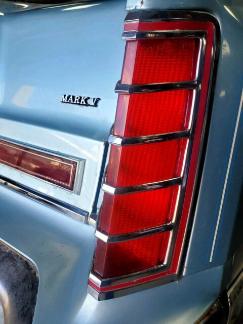 Ford Lincoln 1978 image number 32