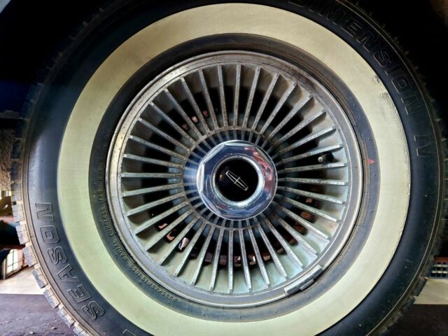 Ford Lincoln 1978 image number 33
