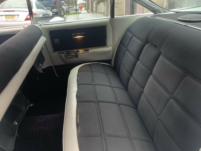 Cadillac Fleetwood 1960 image number 31