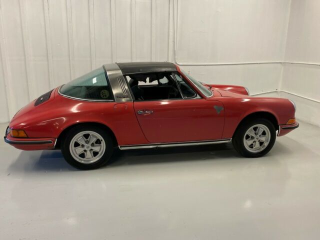 Porsche 911 1972 image number 8