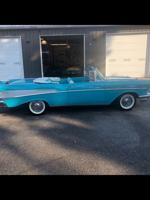 Chevrolet Bel Air/150/210 1957 image number 21