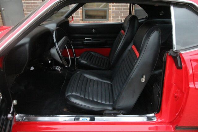 Ford Mustang 1969 image number 14