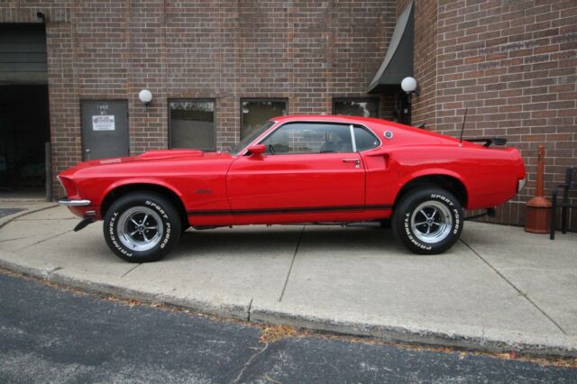 Ford Mustang 1969 image number 2