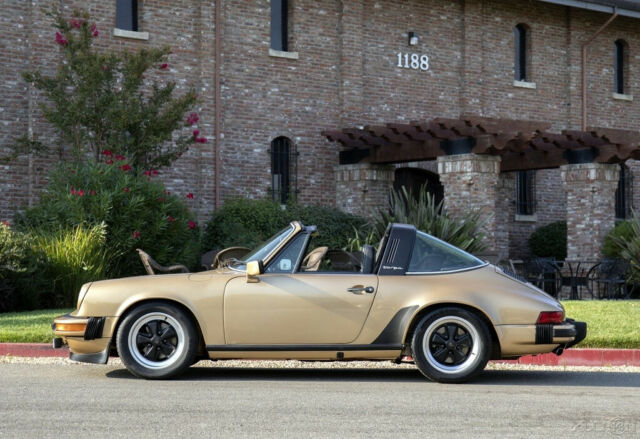 Porsche 911 1979 image number 25