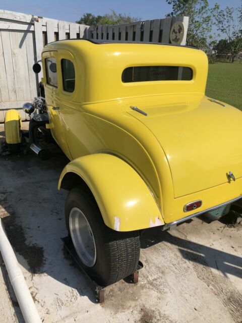Chevrolet Coupe 1932 image number 4