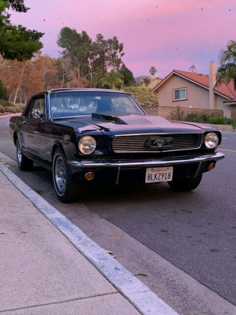 Ford Mustang 1966 image number 12