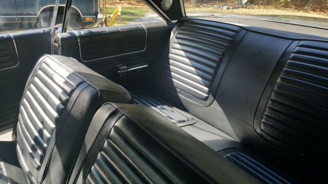 Plymouth Belvedere 1965 image number 18