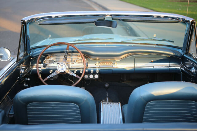 Ford Falcon 1963 image number 8