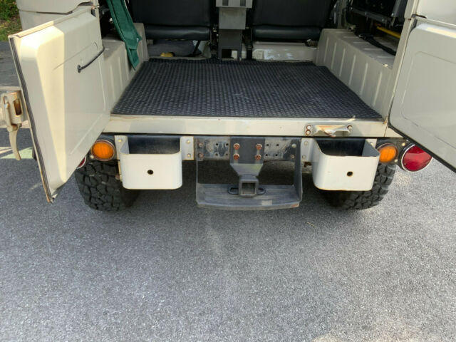 Toyota Land Cruiser 1969 image number 19