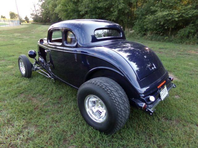 Ford Model 40 1934 image number 3