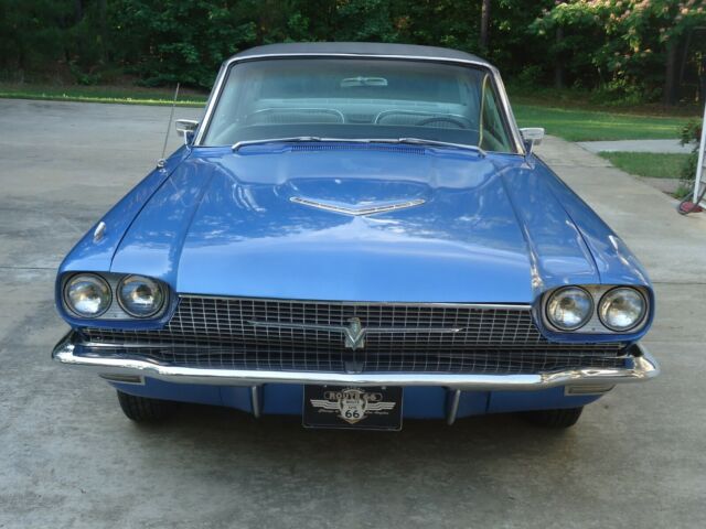 Ford Thunderbird 1966 image number 28