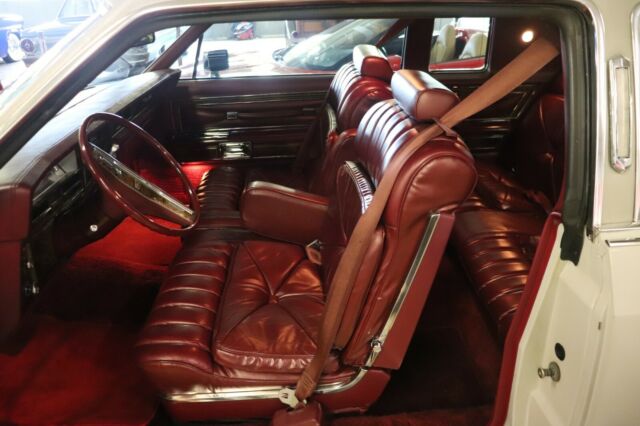 Lincoln Continental 1979 image number 2