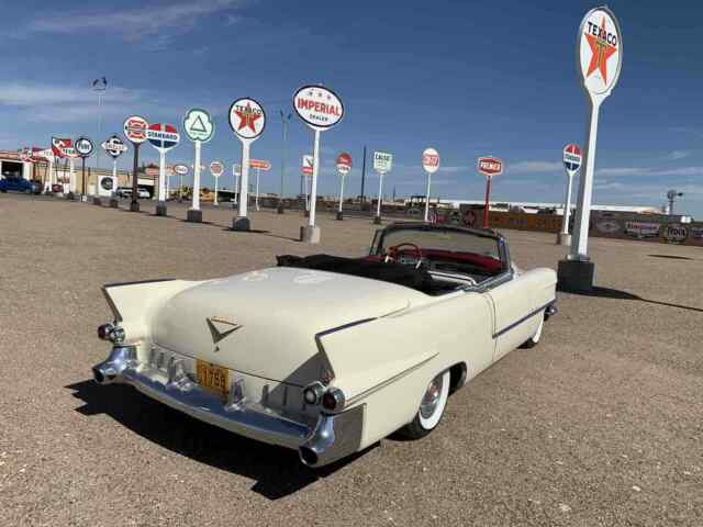 Cadillac Eldorado Convertible 1955 image number 0