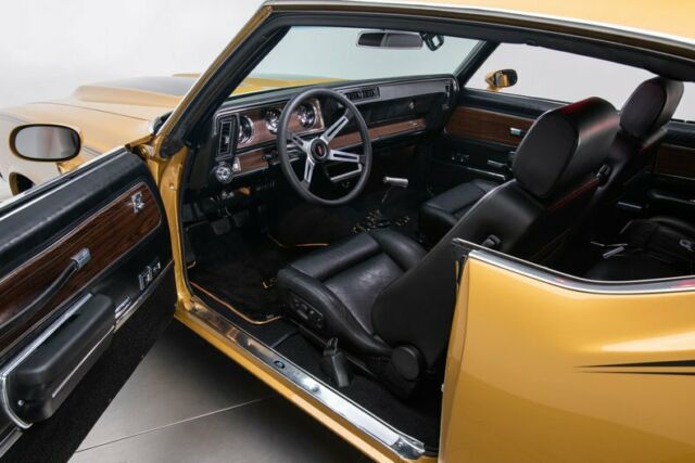 Oldsmobile Cutlass 1971 image number 4