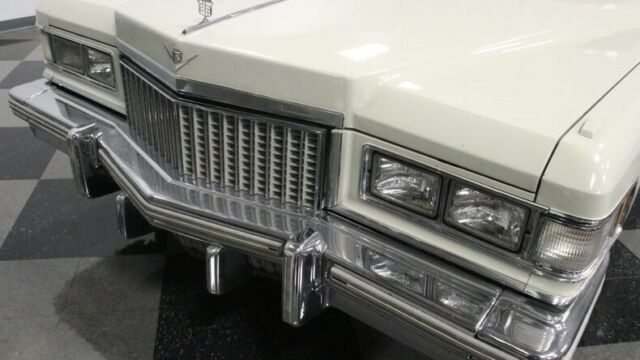 Cadillac DeVille 1975 image number 22
