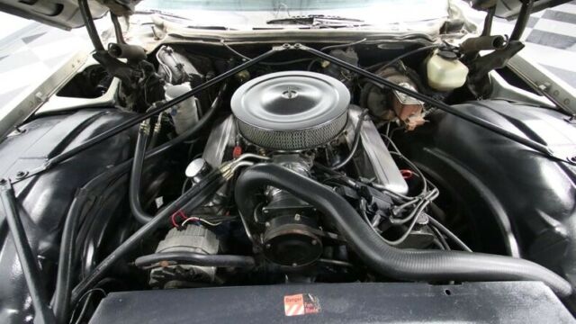 Cadillac DeVille 1975 image number 27