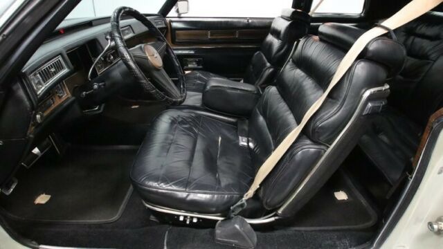 Cadillac DeVille 1975 image number 28