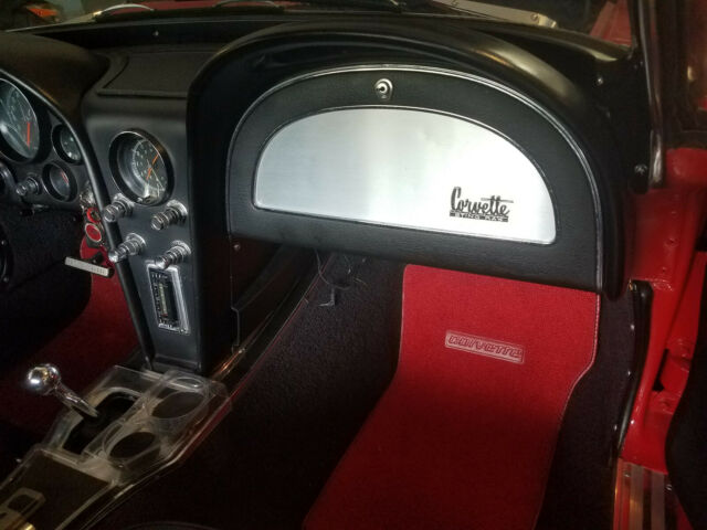Chevrolet Corvette 1966 image number 19
