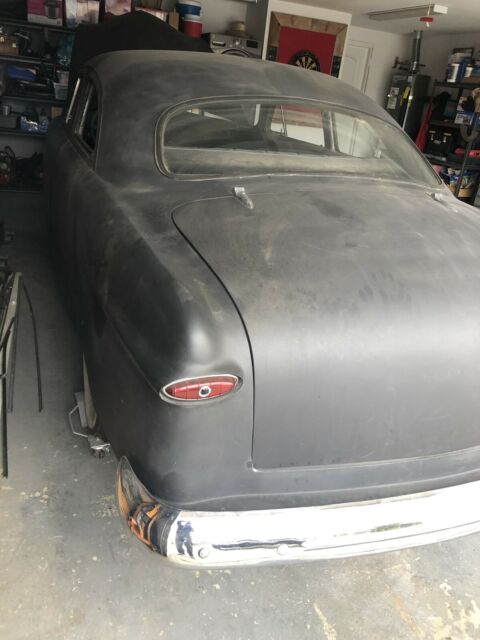 Ford Custom 1949 image number 1