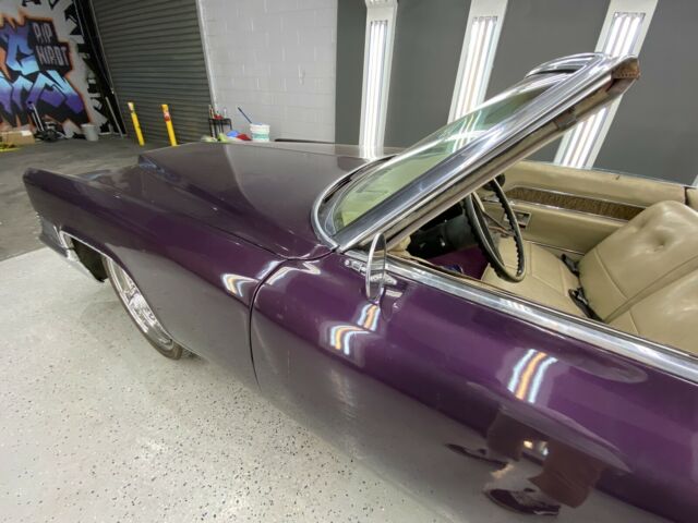 Cadillac DeVille Convertible 1970 image number 34