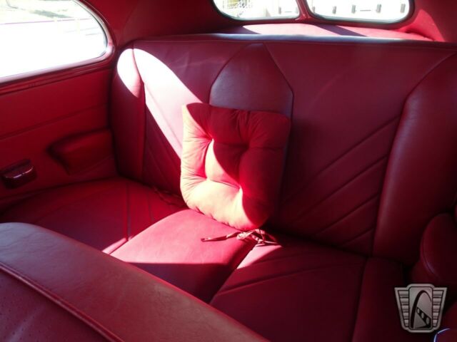 Ford Deluxe 1940 image number 15