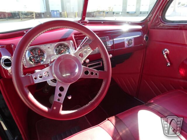 Ford Deluxe 1940 image number 37