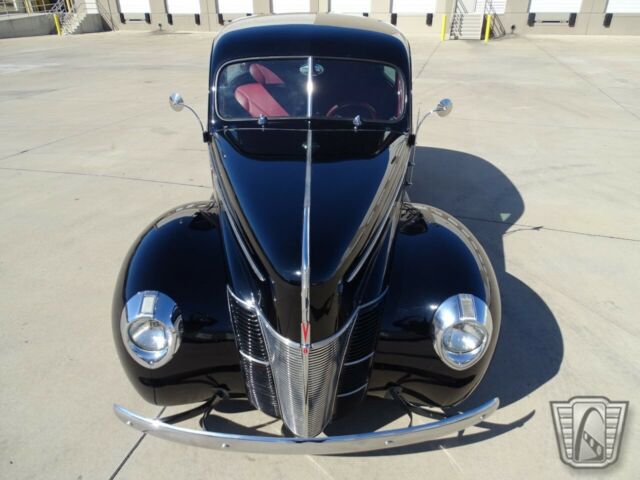 Ford Deluxe 1940 image number 5