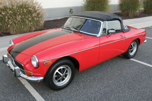 MG MGB 1974 image number 43
