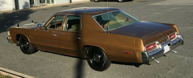 Dodge Monaco 1977 image number 16