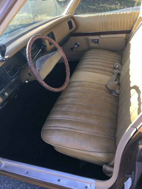 Dodge Monaco 1977 image number 18