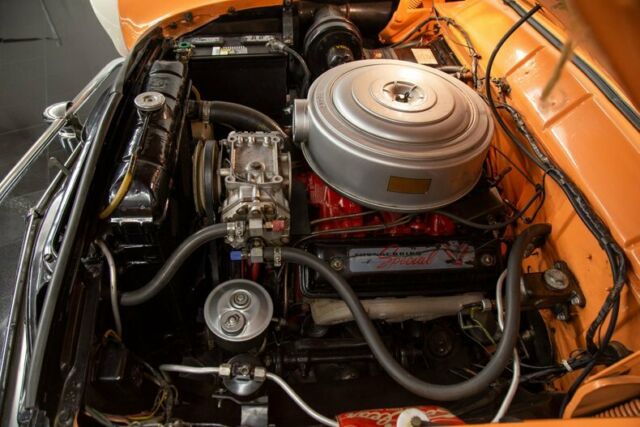 Ford Fairlane 1956 image number 33