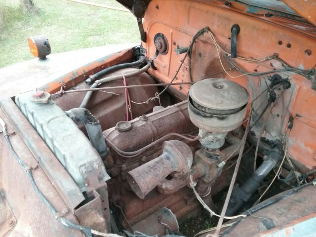 Chevrolet Suburban 1951 image number 12