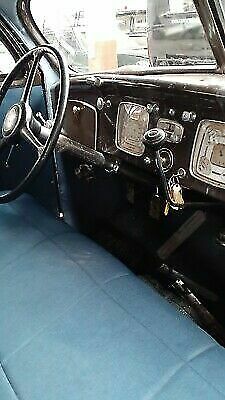 Chrysler Airflow 1937 image number 2