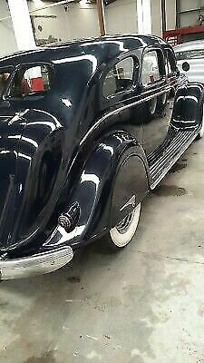 Chrysler Airflow 1937 image number 24