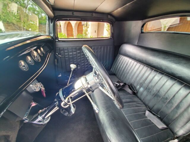 Ford Model A 1932 image number 14