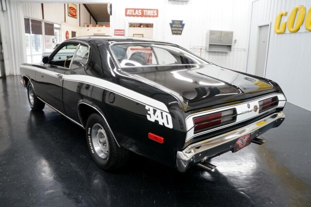 Plymouth Duster 1972 image number 3
