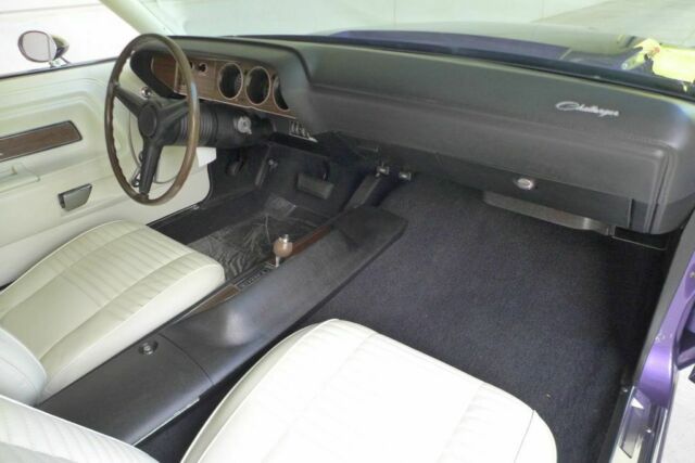 Dodge Challenger 1970 image number 37