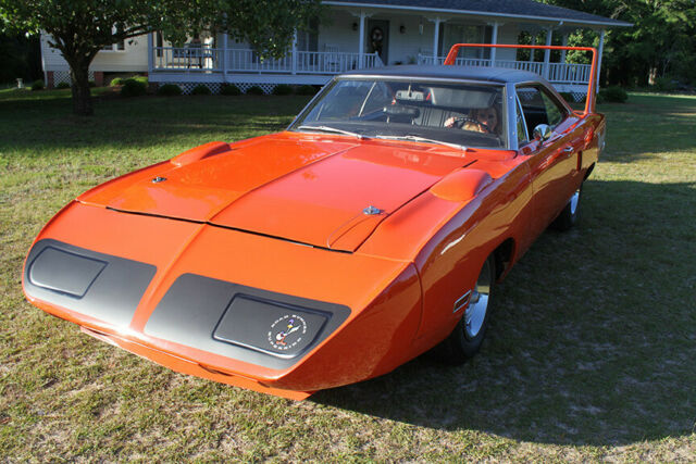 Plymouth Road Runner 1970 image number 1