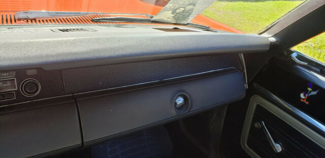 Plymouth Road Runner 1970 image number 33