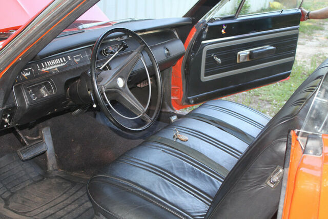 Plymouth Road Runner 1970 image number 35