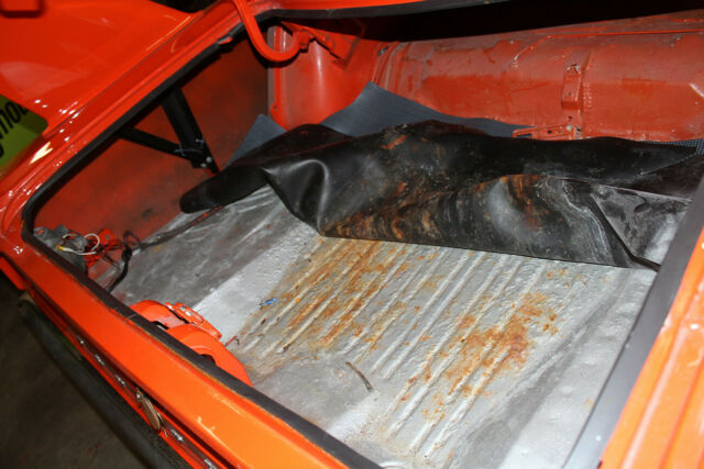 Plymouth Road Runner 1970 image number 43