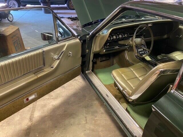 Ford Thunderbird 1966 image number 1