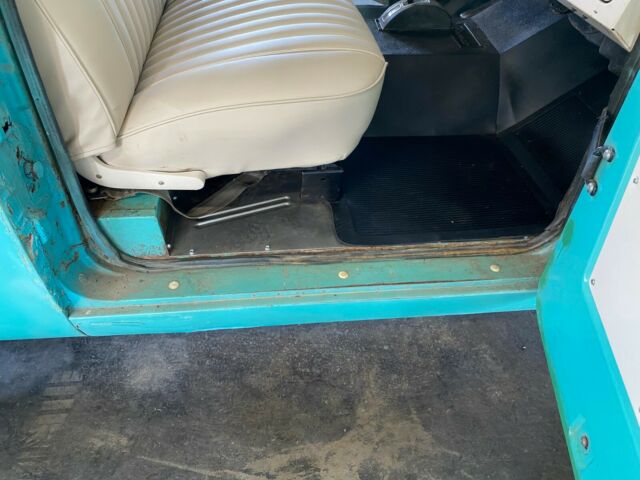 Ford Bronco 1969 image number 17
